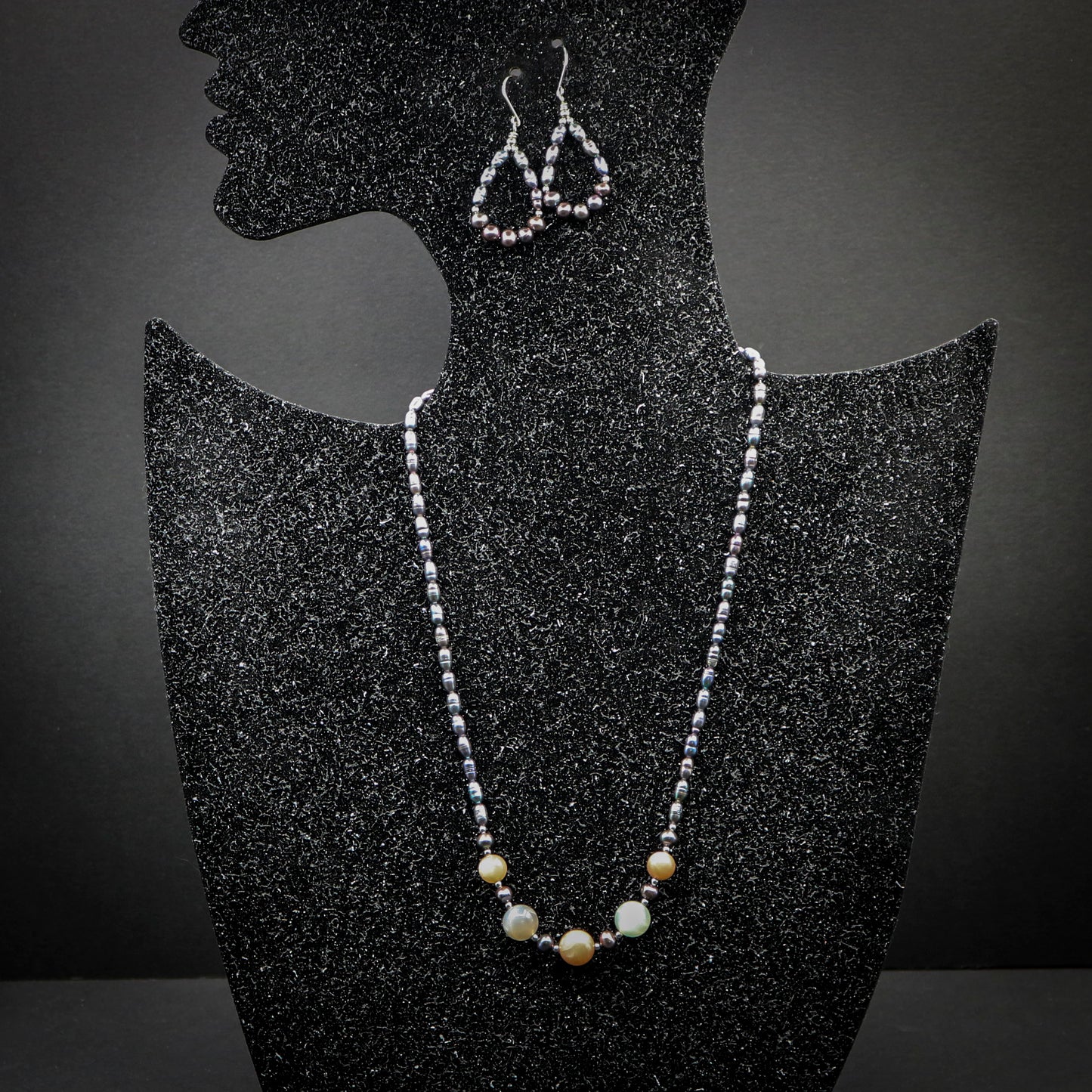 Peacock Pearls & Moonstone Choker